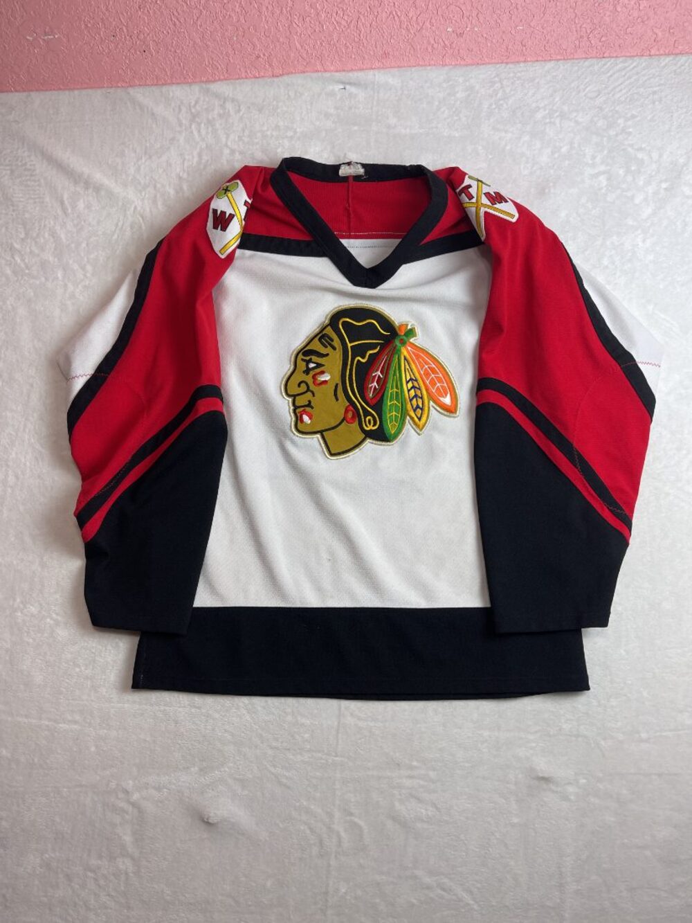 Chicago Blackhawks Men's White Hockey Jersey Size M Vintage 90s NHL AK